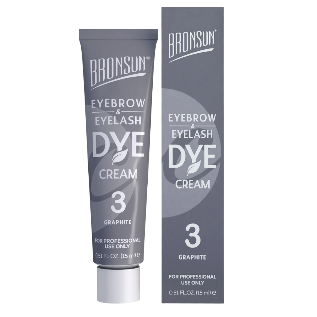 Cejas y pestañas teñidas con el color intenso de la crema tintura BRONSUN - hasta 7 semanas de duración