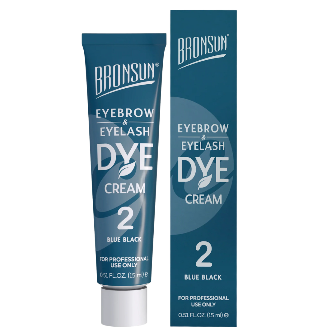 Cejas y pestañas teñidas con el color intenso de la crema tintura BRONSUN - hasta 7 semanas de duración